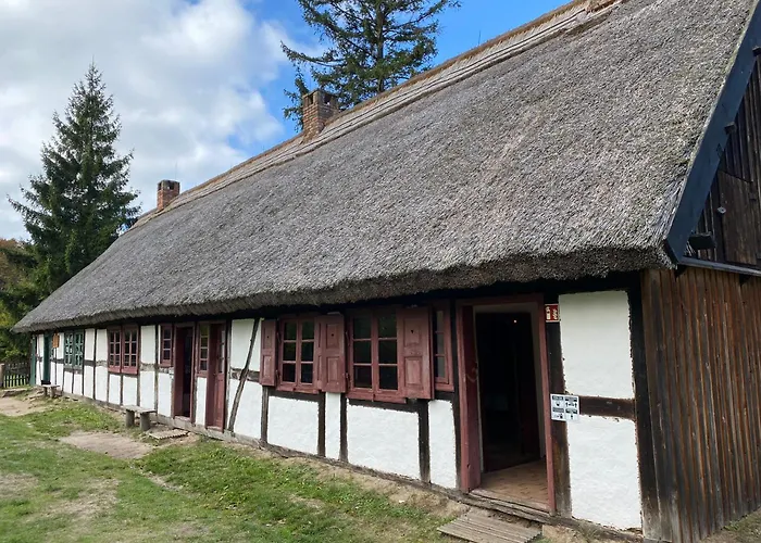 14 Nina - Debina アパート