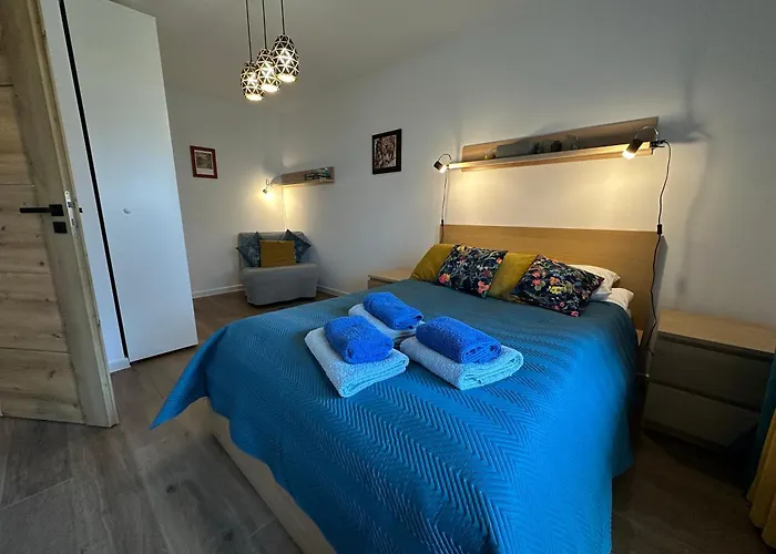 アパート 14 Nina - Debina *